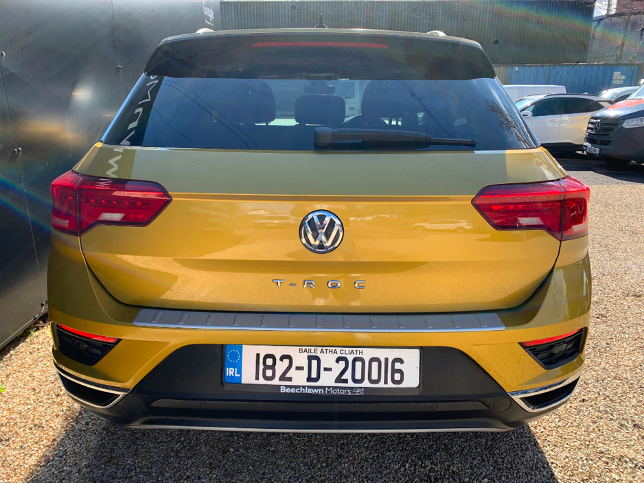 2018 Volkswagen T-Roc - image 4