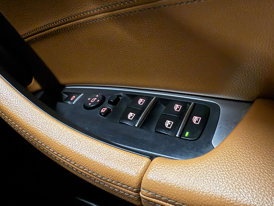 2018 BMW X3 - image 23