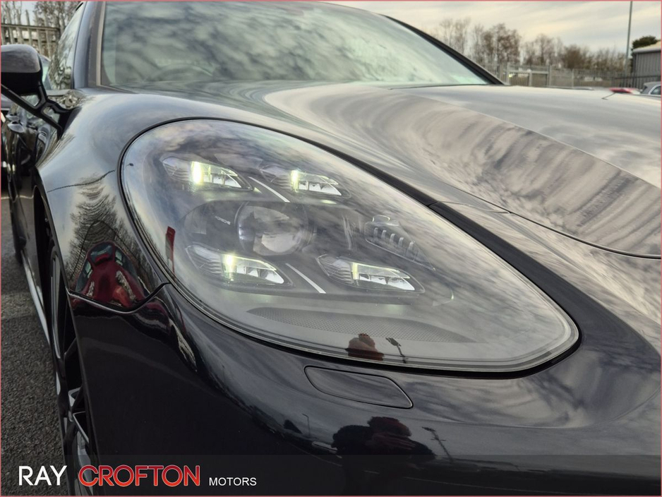 2018 Porsche Panamera Panamera 4 E Hybrid €59,950