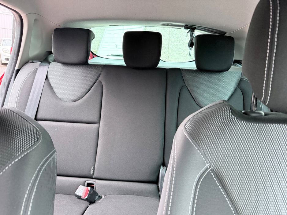 2018 Renault Clio - image 17