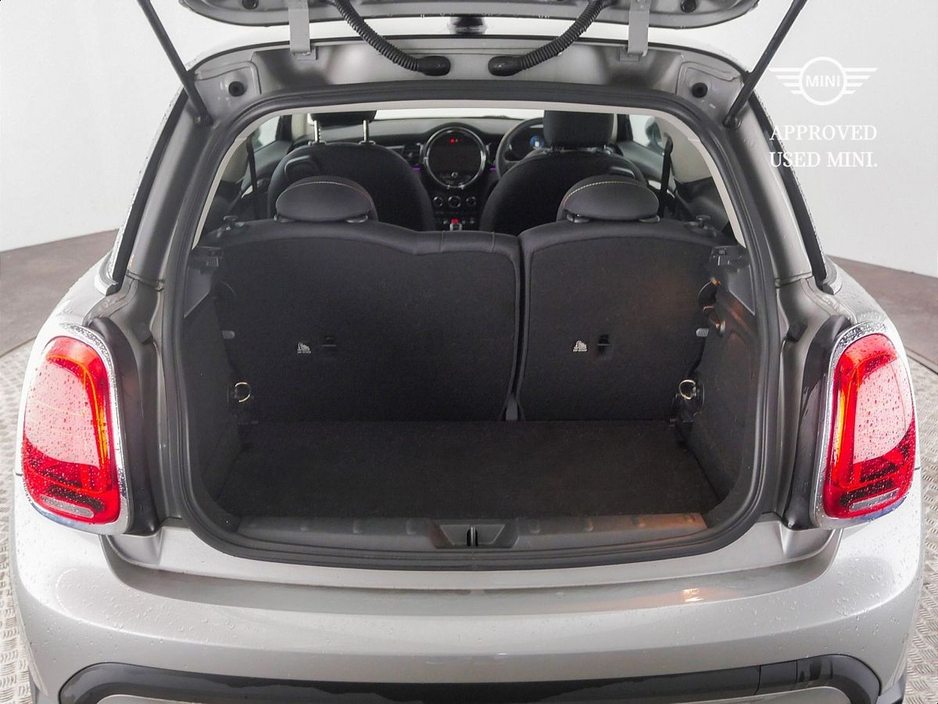 2024 MINI Hatch 3-Door Cooper Classic €29,900