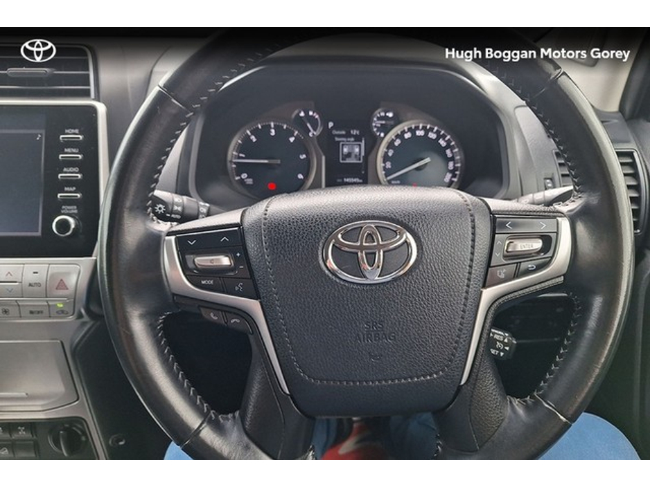 2022 Toyota Landcruiser - image 16