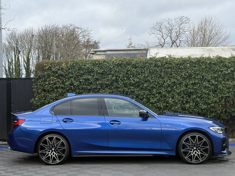 2020 BMW 3 Series - image 2
