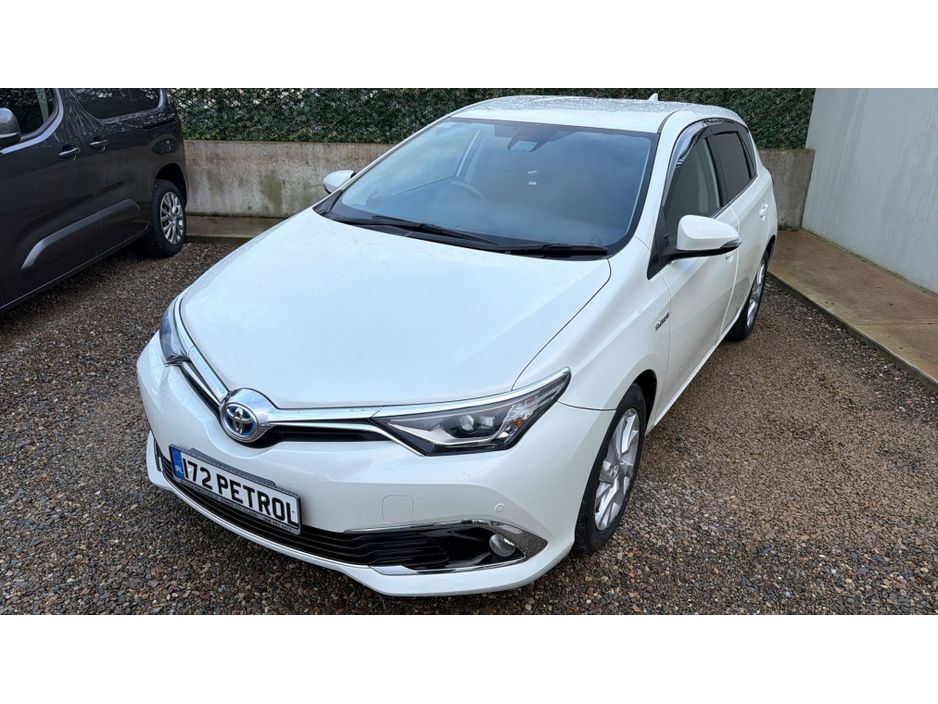 2017 Toyota Auris 1.8 HYBRID ICON €16,950