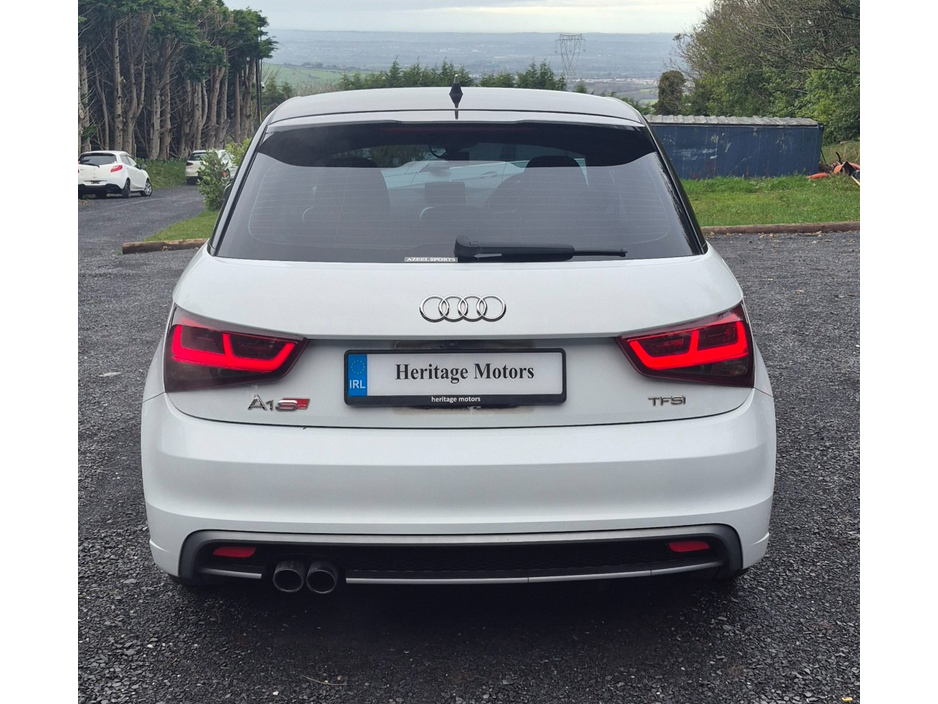 2015 Audi A1 - image 6