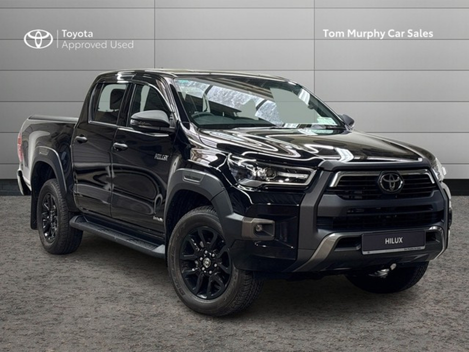 2026 Toyota Hilux Hilux 2.8 MHEV Invincible €49,972