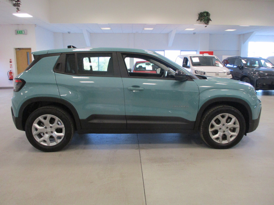 2025 Jeep Avenger AVENGER BEV 54KWH ALTITUDE 156HP €33,245