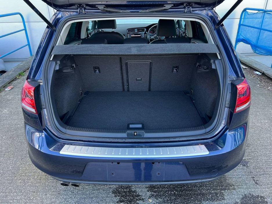 2016 Volkswagen Golf - image 13