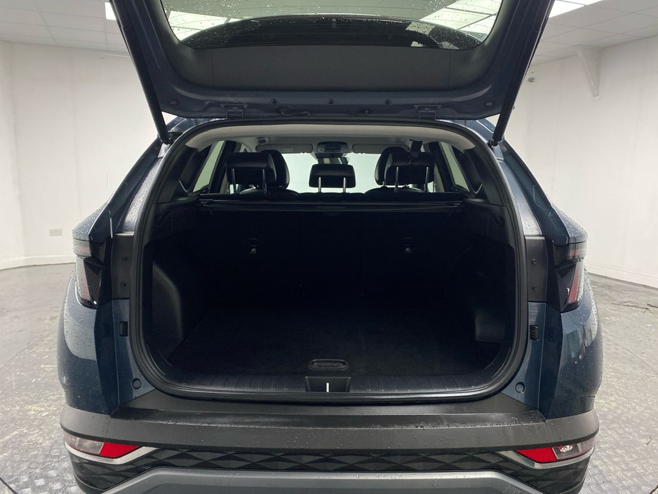 2023 Hyundai Tucson - image 9