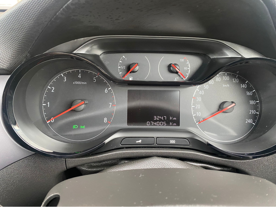 2023 Opel Crossland - image 10