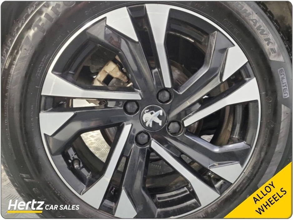 2023 Peugeot 2008 - image 11