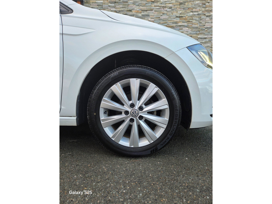 2018 Volkswagen Polo  €15,950