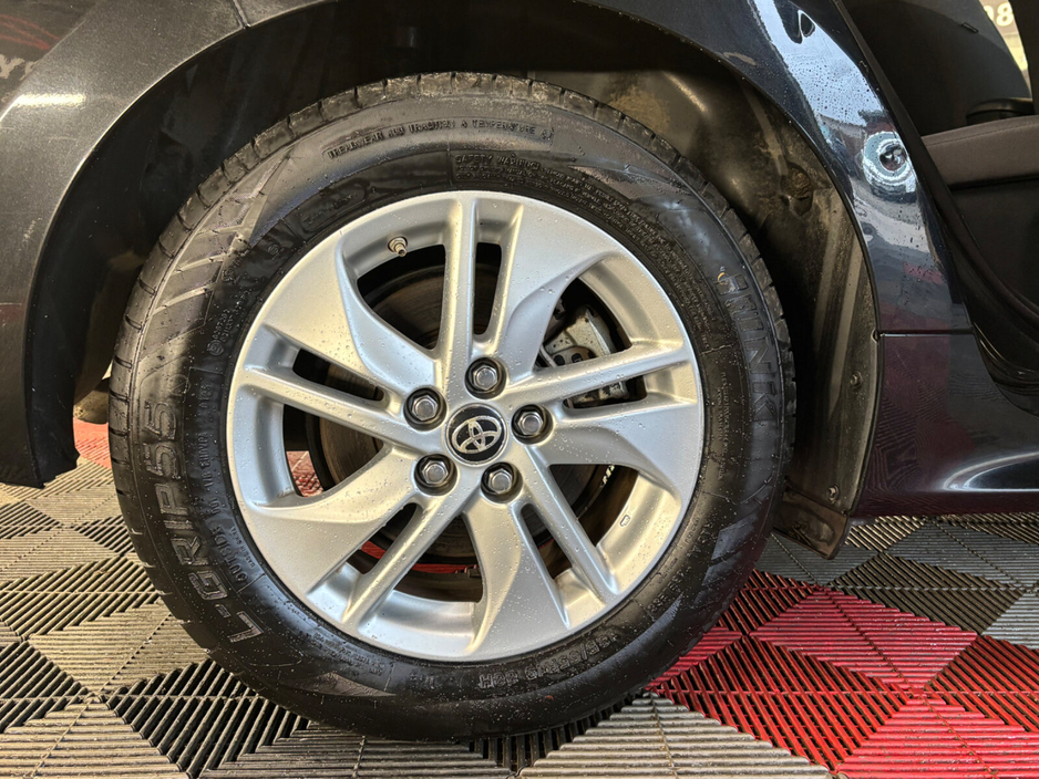 2023 Toyota Yaris 1.5 Hybrid 5Dr Luna €19,950