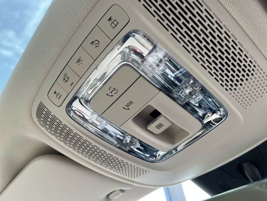 2025 Mercedes-Benz GLA Class - image 27