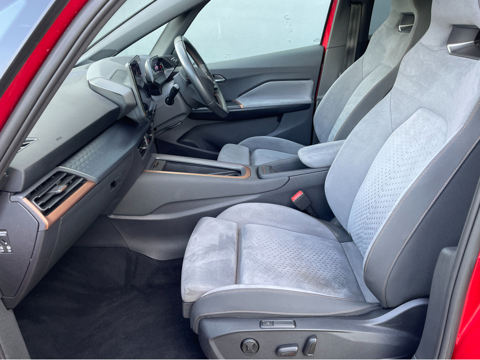 2022 Cupra Born - image 9