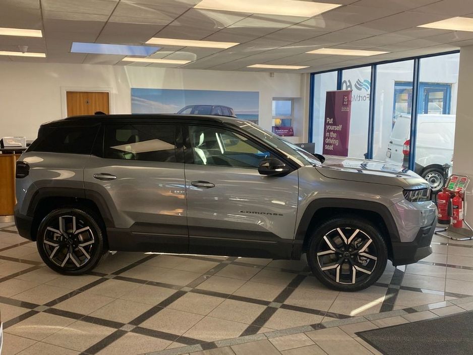 2026 Jeep Compass ALTITUDE €42,995