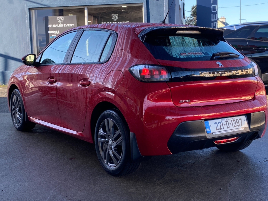 2022 Peugeot 208 1.2 Puretech 75 bhp Active €17,900