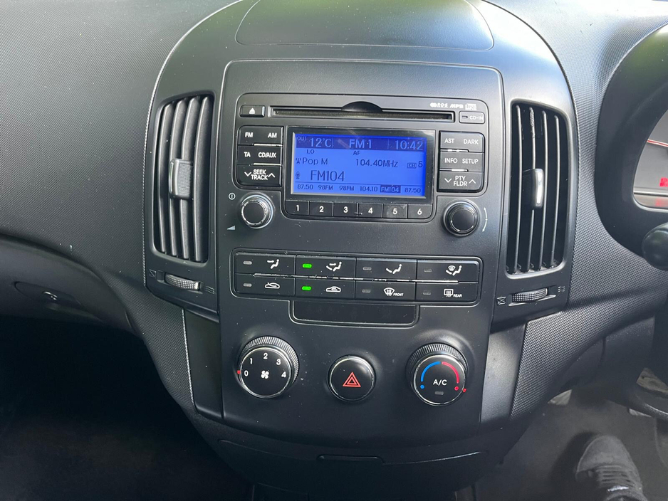 2011 Hyundai i30 1.6 CRDi 90hp Classic Eco €2,390