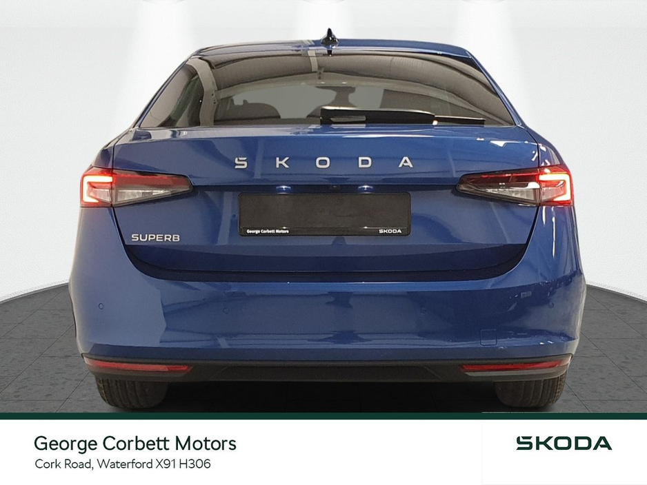 2026 Skoda Superb - image 12