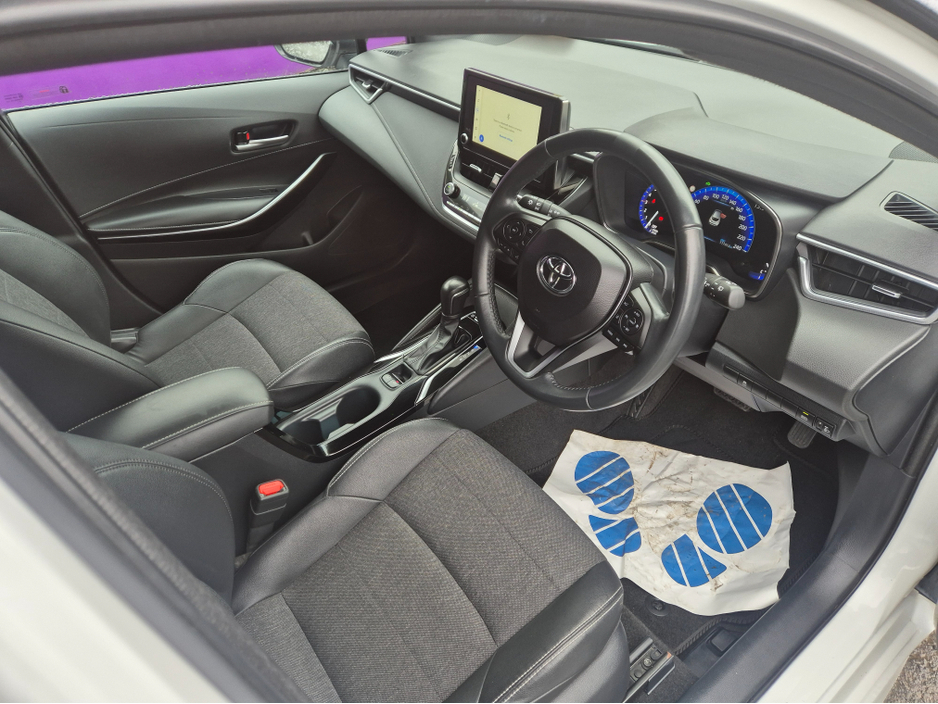 2023 Toyota Corolla LUNA SPORT HB 4DR AUTO €25,950