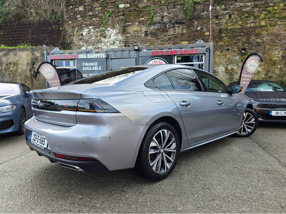 2022 Peugeot 508 - image 9