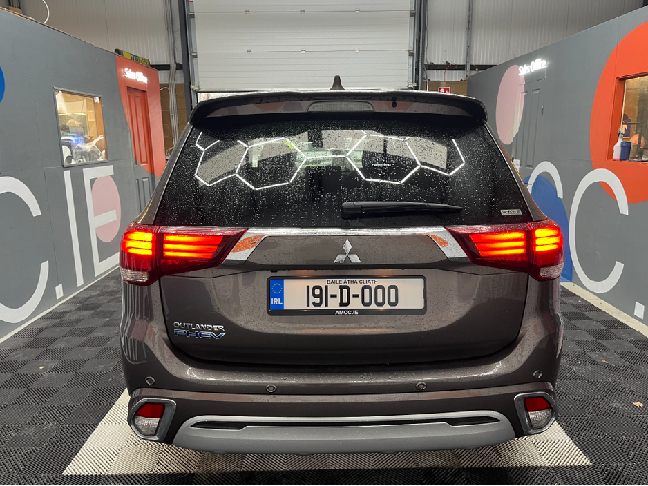 2019 Mitsubishi Outlander €22950 2019 MITSUBISHI OUTLANDER PHEV G 2.4 AUTOMATIC / CRUISE CONTROL / 360° PARKING CAMERA / ELECTRIC HEATED SEATS / HEATED STEERING WHEEL €22,950