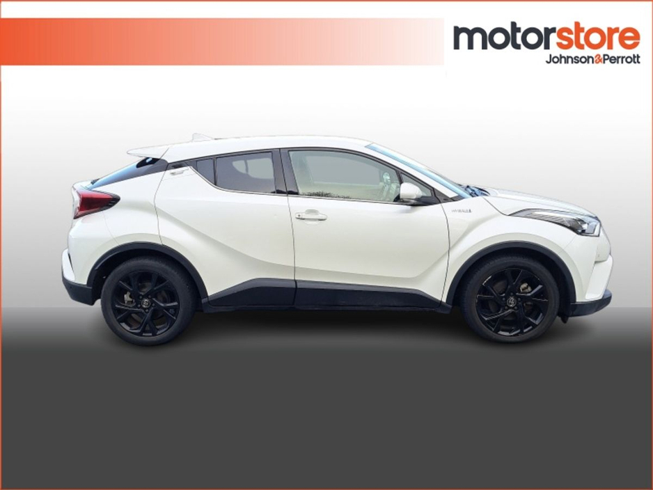 2019 Toyota C-HR - image 6