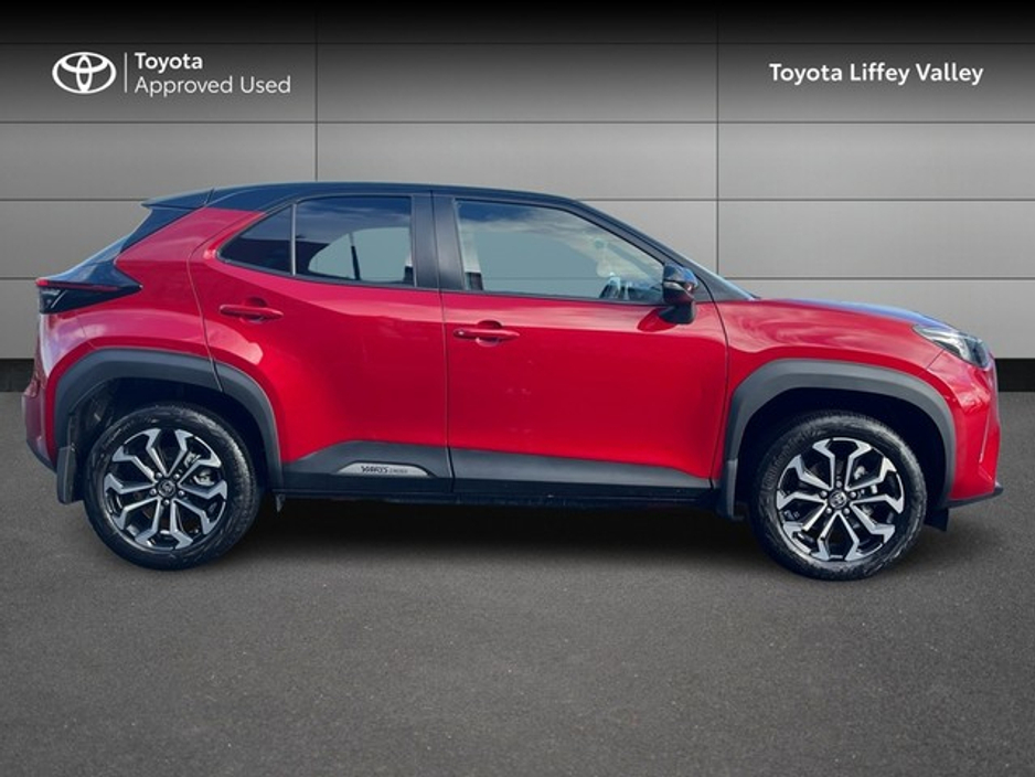 2023 Toyota Yaris Cross YARIS CROSS LUNA SPORT €28,950