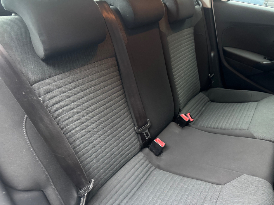 2011 Volkswagen Polo CL 1.2 MANUAL €5,895