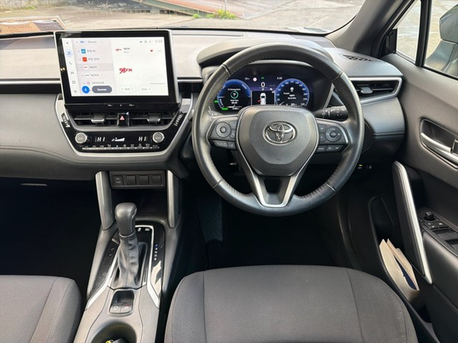 2024 Toyota Corolla Cross - image 9