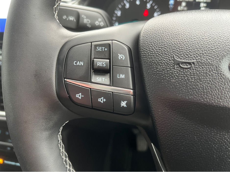 2023 Ford Puma - image 22