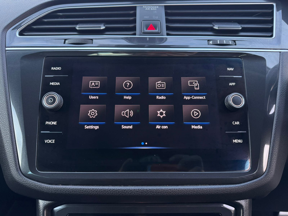 2021 Volkswagen Tiguan LIFE 2.0 TDI MANUAL 6SPEED FWD 122BHP 5 5DR €26,800