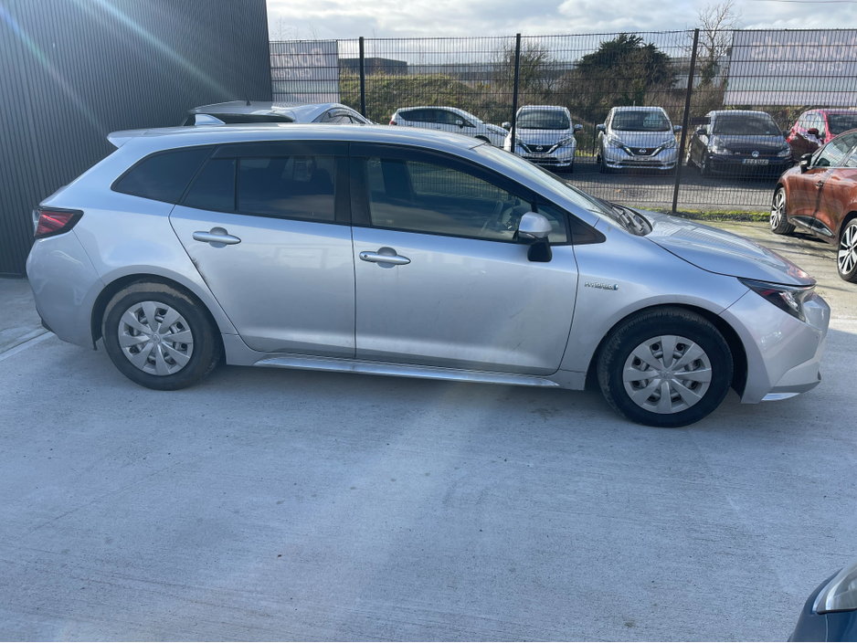 2020 Toyota Corolla - image 3