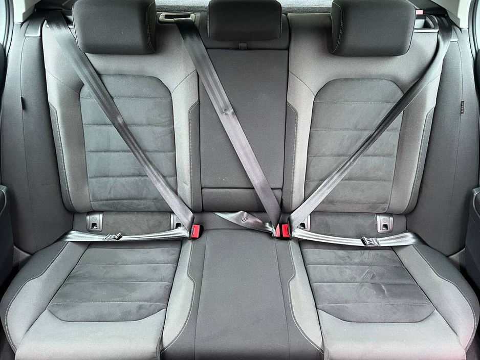 2017 Volkswagen Golf - image 12