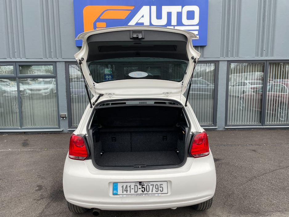 2014 Volkswagen Polo - image 5