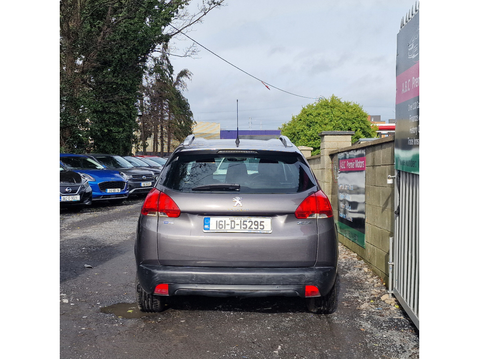 2016 Peugeot 2008 - image 7