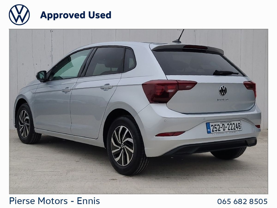 2025 Volkswagen Polo - image 3