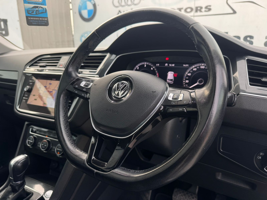 2018 Volkswagen Tiguan - image 27