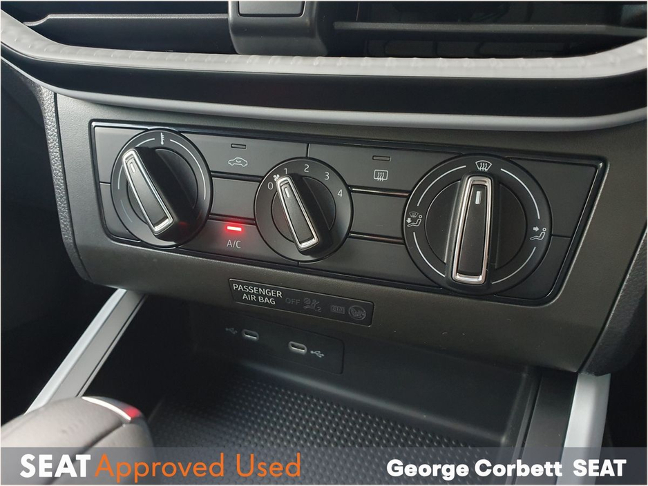 2025 SEAT Arona - image 14