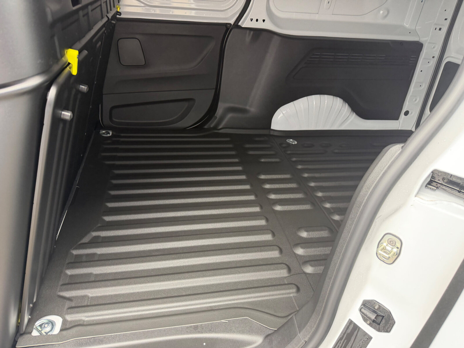 2026 Peugeot Partner - image 9