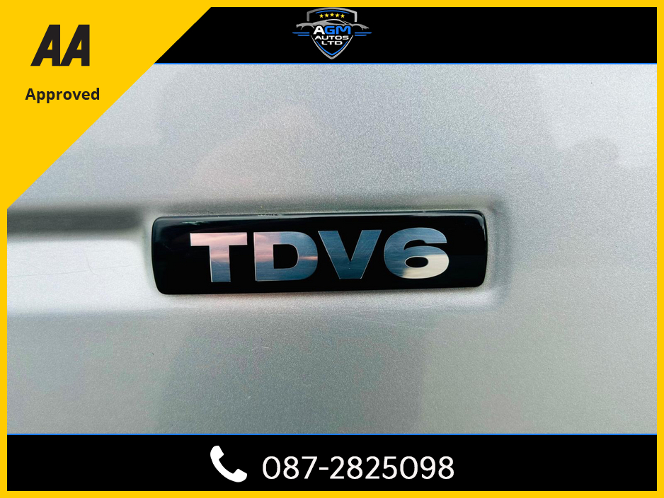 2015 Land Rover Discovery - image 16