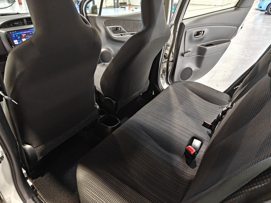 2020 Toyota Vitz - image 17