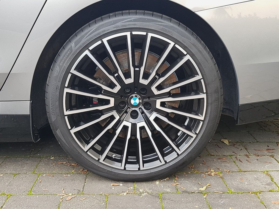 2025 BMW 7 Series M760e €134,995