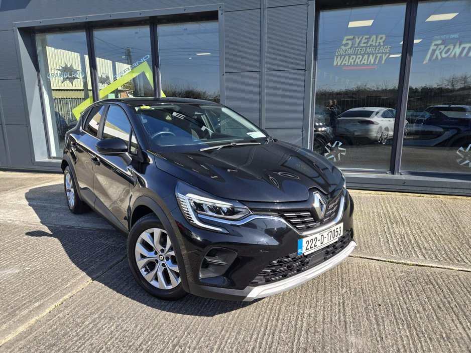 2022 Renault Captur - image 10