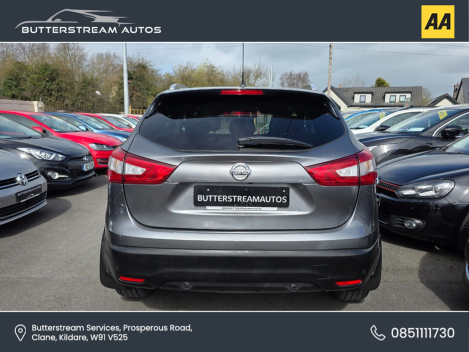 2016 Nissan Qashqai - image 5