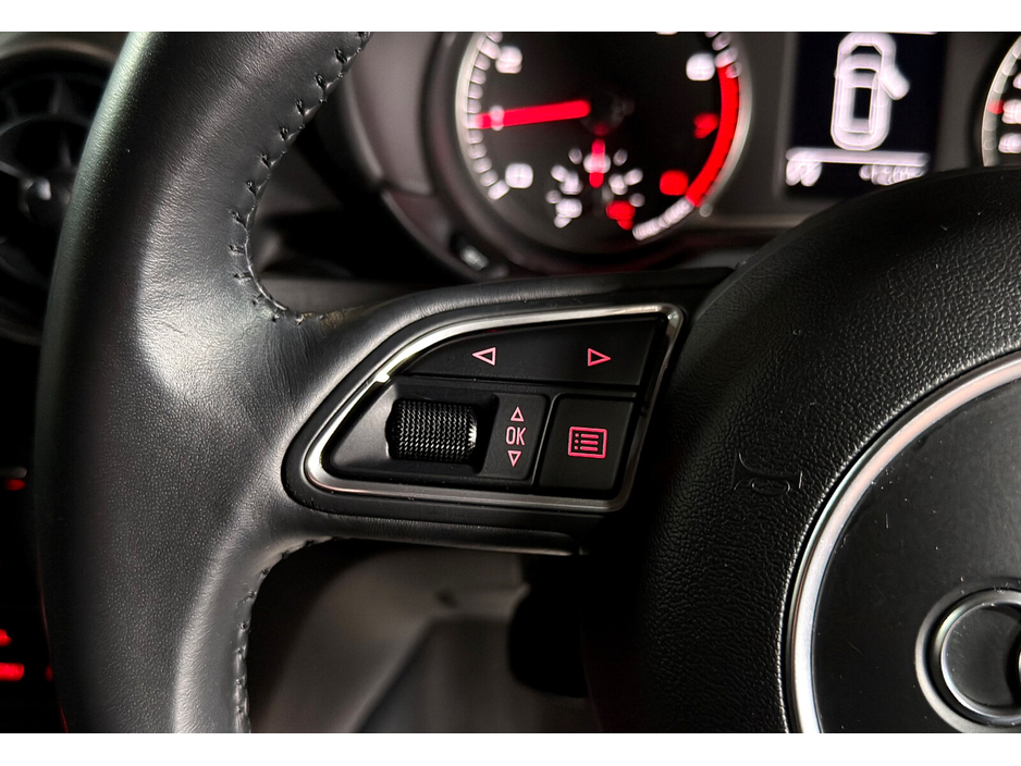 2017 Audi A1 - image 37