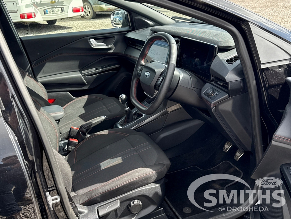 2025 Ford Puma - image 4