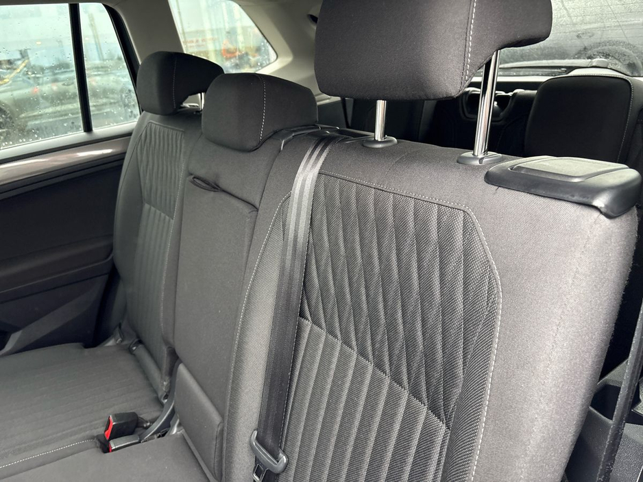 2024 Volkswagen Tiguan - image 11