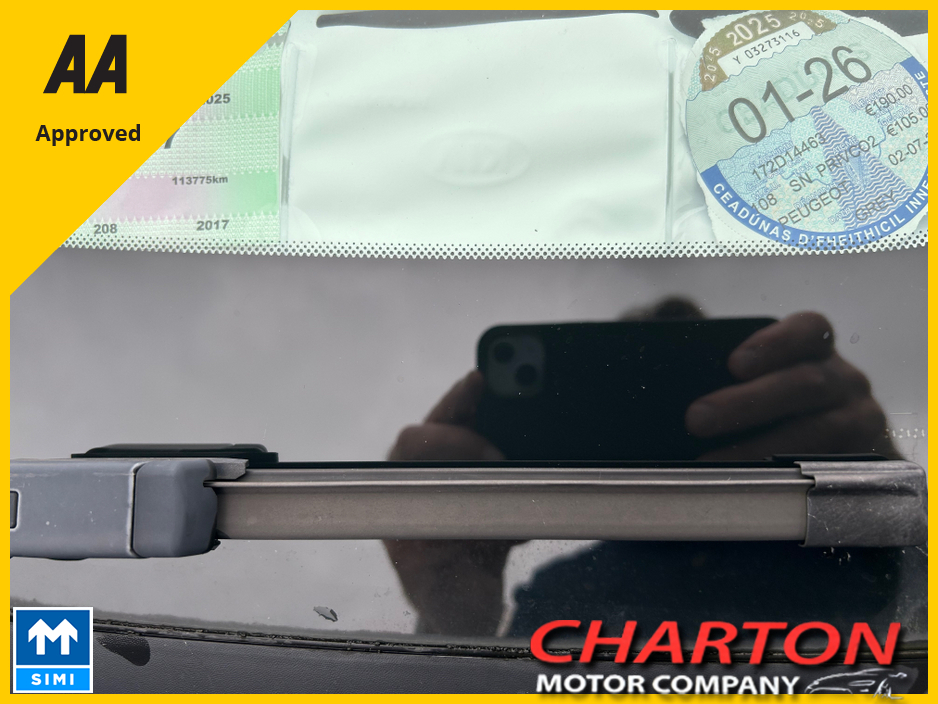 2017 Peugeot 208 - image 6