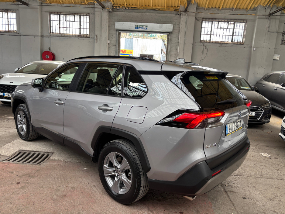 2024 Toyota Rav4 - image 19